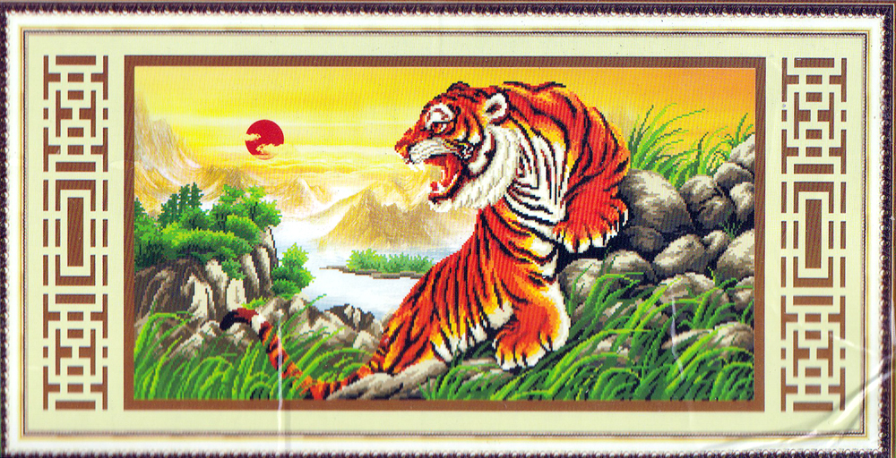 Hổ Tọa Quang Sơn-Tranh gắn đá hạt trọn