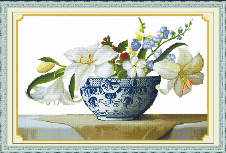 Tranh Thêu Chữ Thập Sắc Hoa LiLy